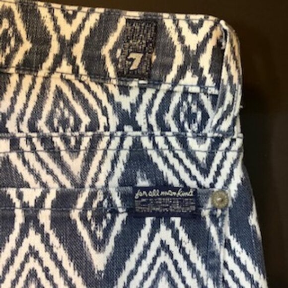 7 For All Mankind Cropped Skinny Graphic print Jeans Size 27 - Picture 4 of 6